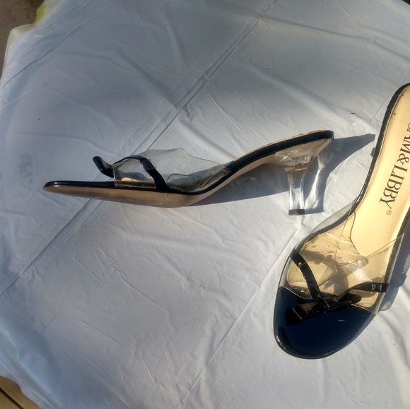 Woman's sandals - Picture 2 of 4